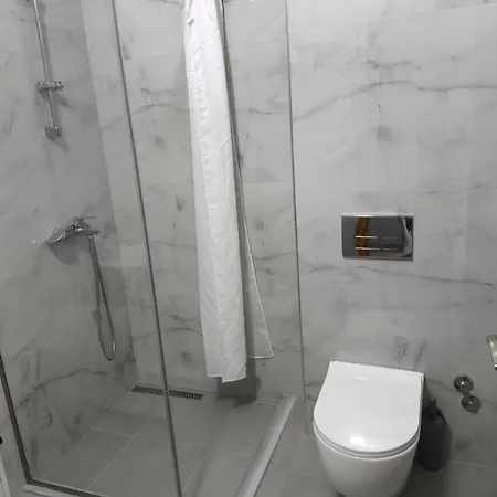 Center Hotel Pirro Himare Room photo