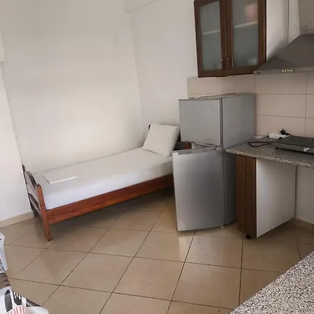 Center Hotel Pirro Himare Room photo
