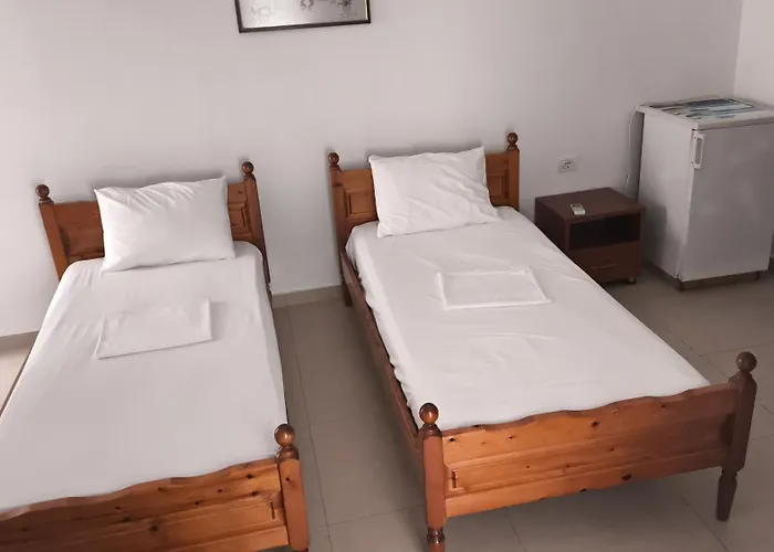 Center Hotel Pirro